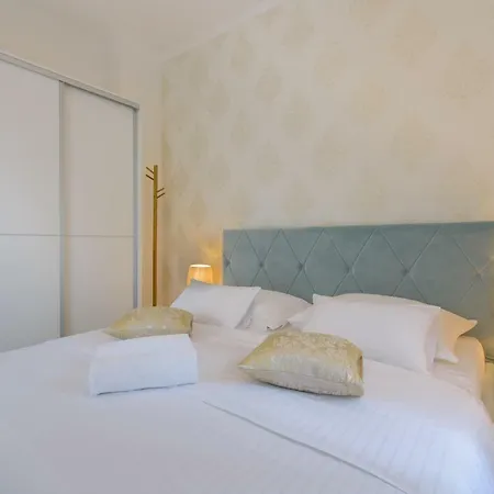 Arcus With Beautiful Terrace *