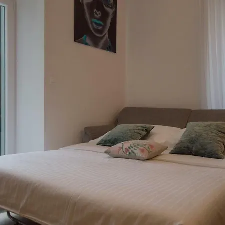 Apartment Arcus With Beautiful Terrace *