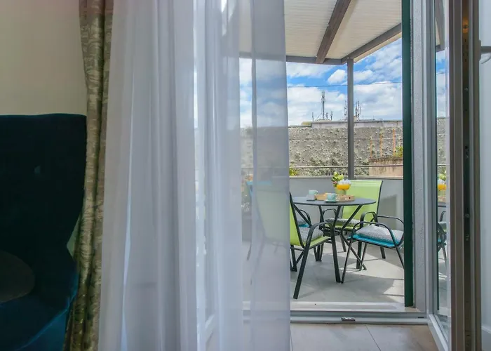 דירה Arcus With Beautiful Terrace ספליט