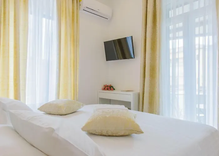 Arcus With Beautiful Terrace דירה ספליט