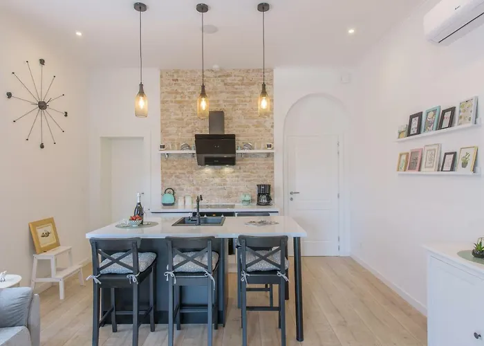 Arcus With Beautiful Terrace דירה *