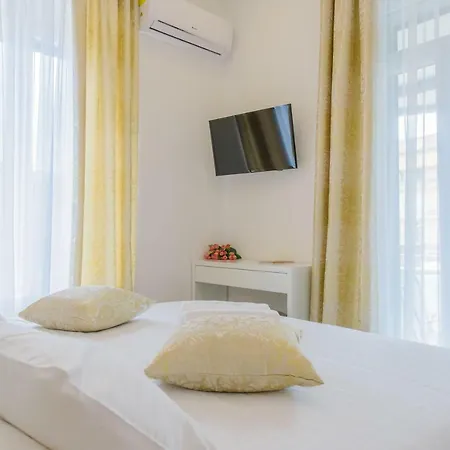 Arcus With Beautiful Terrace Apartmán Split